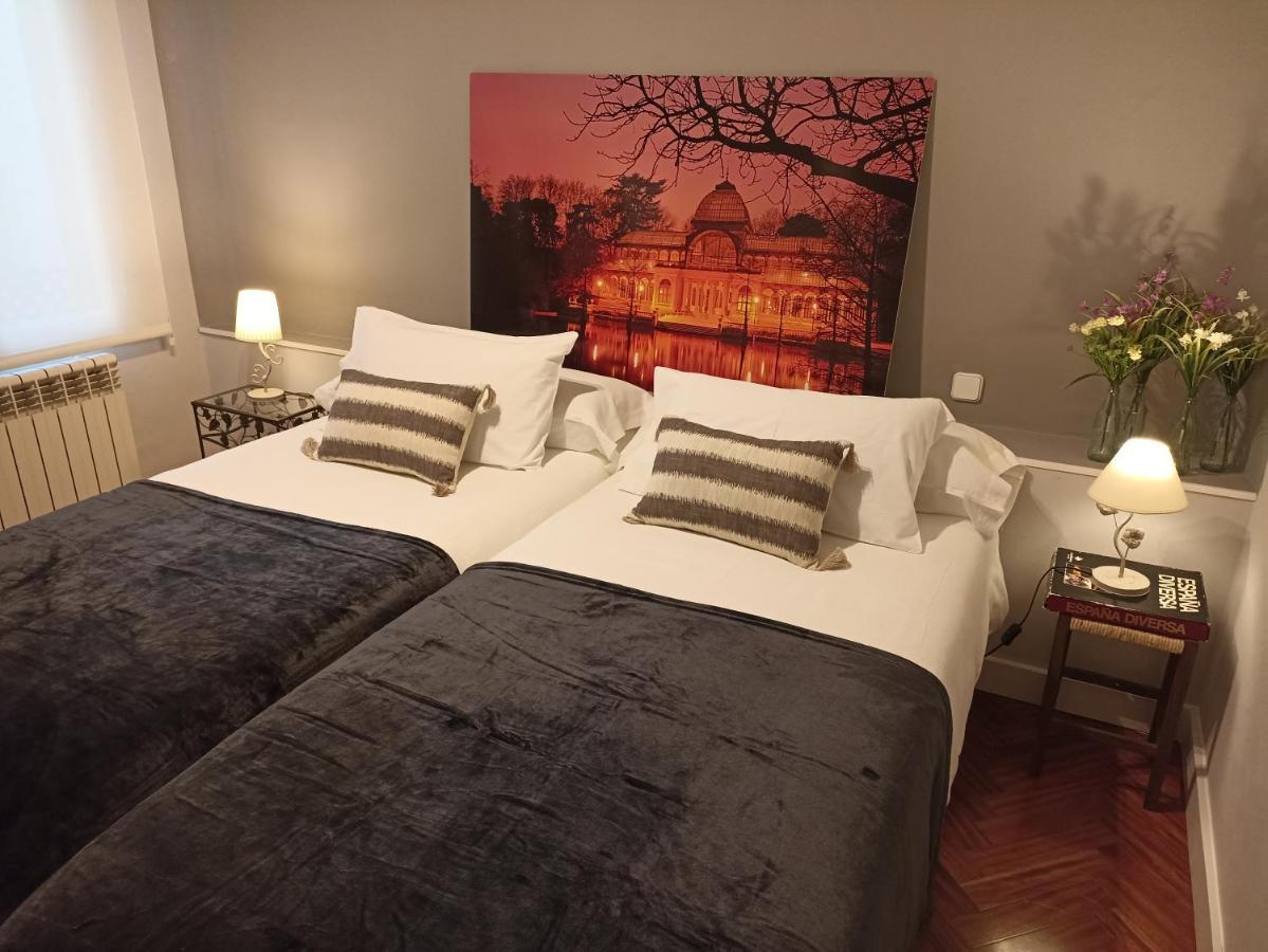 Appartamento Elegante piso junto al Museo del Prado Madrid Esterno foto