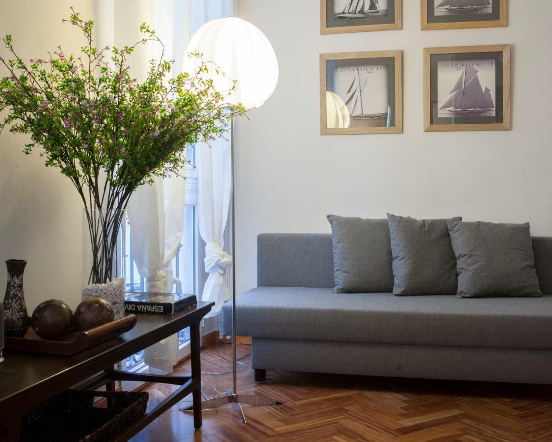 Appartamento Elegante piso junto al Museo del Prado Madrid Esterno foto