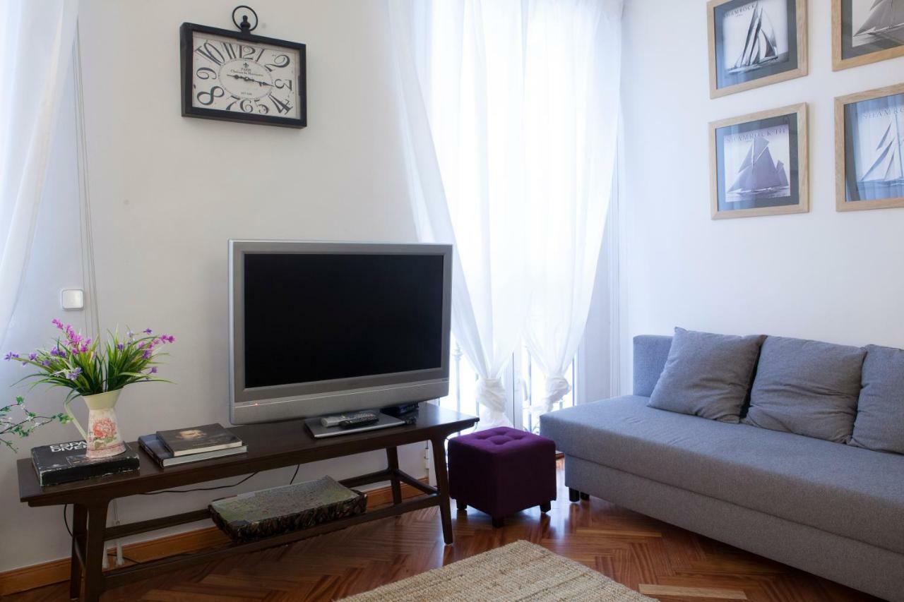 Appartamento Elegante piso junto al Museo del Prado Madrid Esterno foto